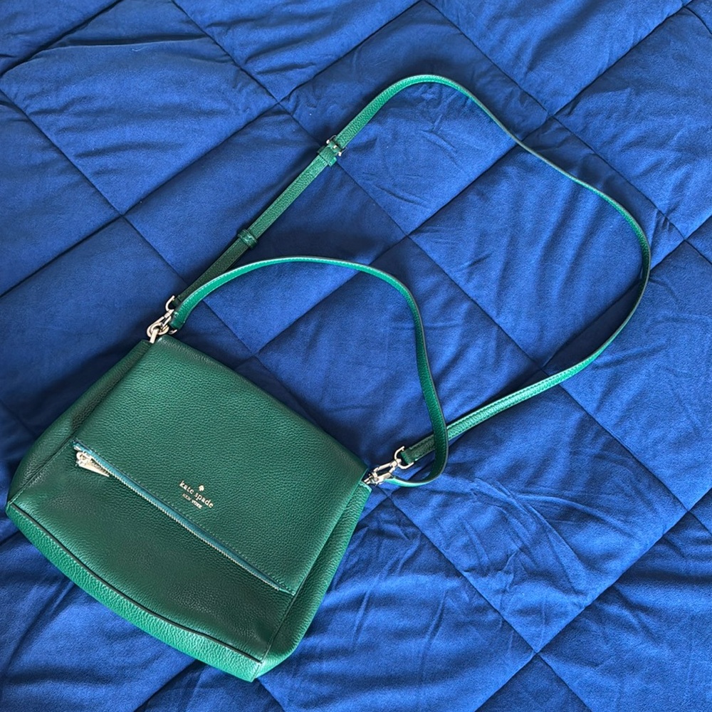ON SALE !! Kate Spade convertible kelly green handbag